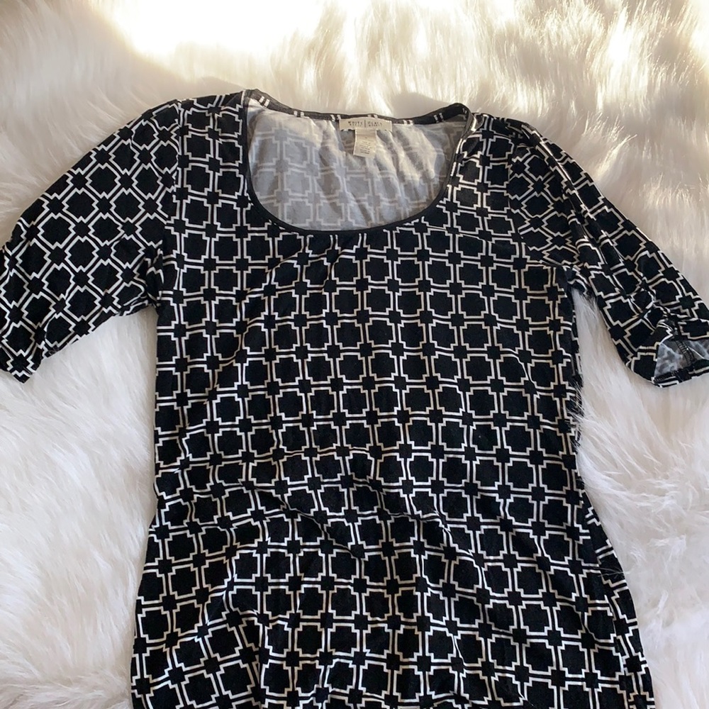 White House Lack Market Top